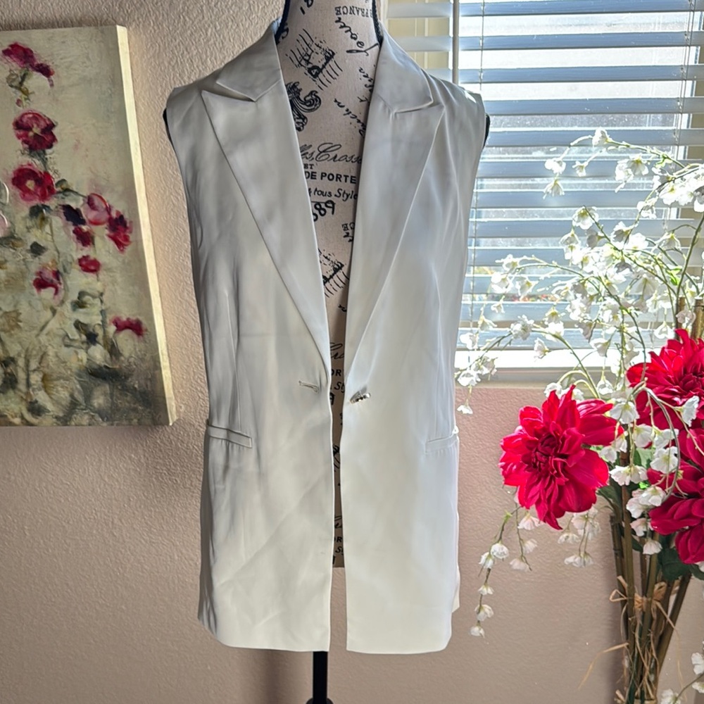 BRAND NEW White Sleeveless Blazer Vest